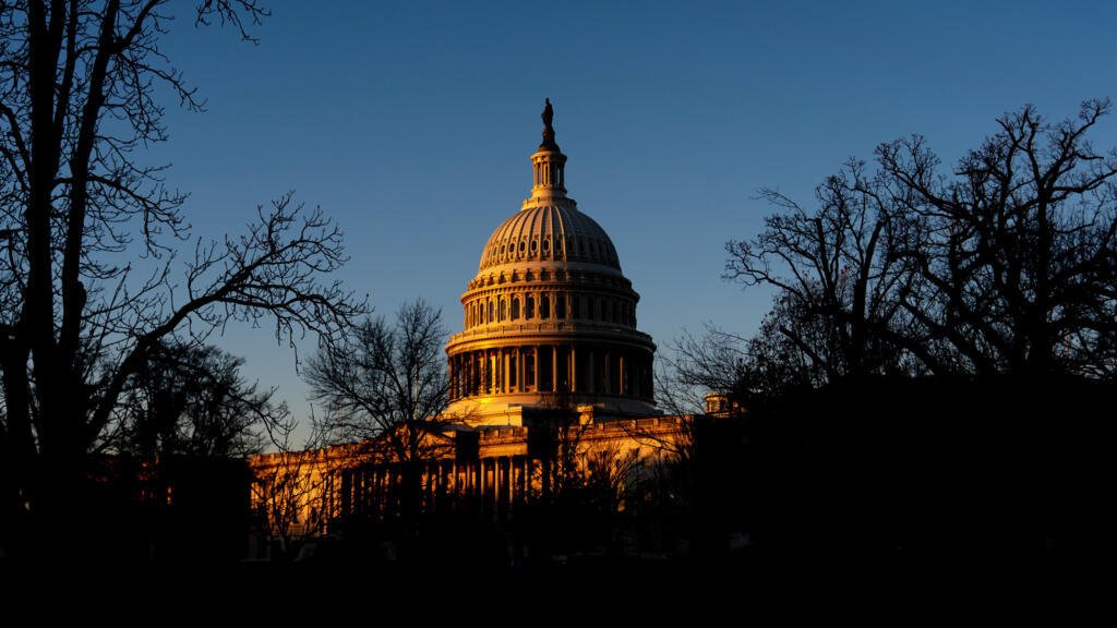 El costo del seguro médico en EE. UU. se estima aumentará 114% para millones de personas