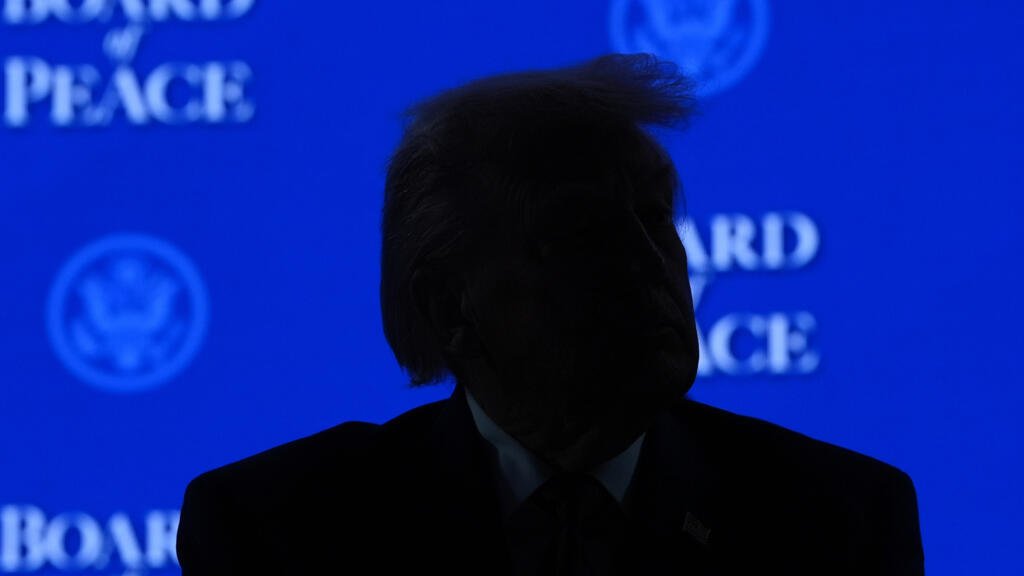 ¿Qué es la 'Doctrina Donroe'?: Trump revive la idea del "patio trasero"