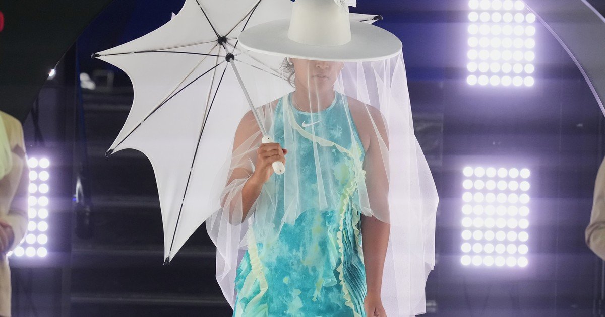 La tenista Naomi Osaka deslumbró con su look en modo medusa en el Australia Open 2026: por qué eligió salir así a la cancha