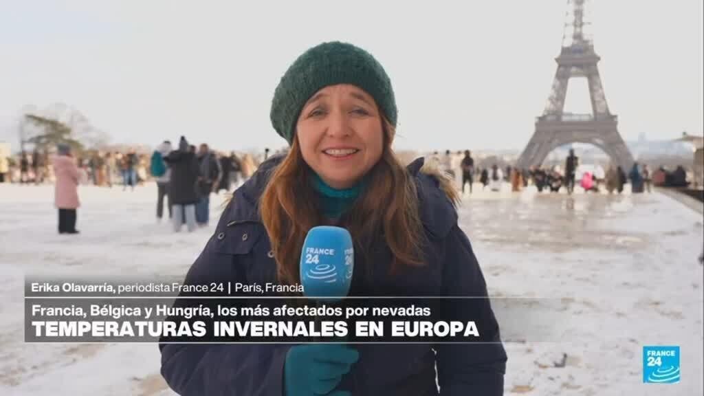 Cientos de vuelos cancelados por las bajas temperaturas en París