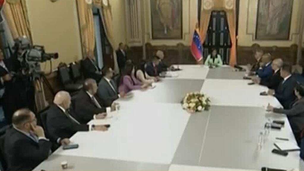 Venezuela y Estados Unidos buscan restablecen relaciones diplomáticas tras la captura de Maduro