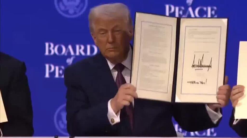 Trump lanza en Davos el nuevo “Consejo de Paz” para abordar conflictos globales