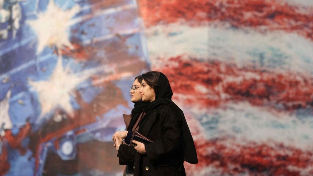 Trump amenaza a Irán con una "gran Armada", pero cree que Teherán "quiere un acuerdo"