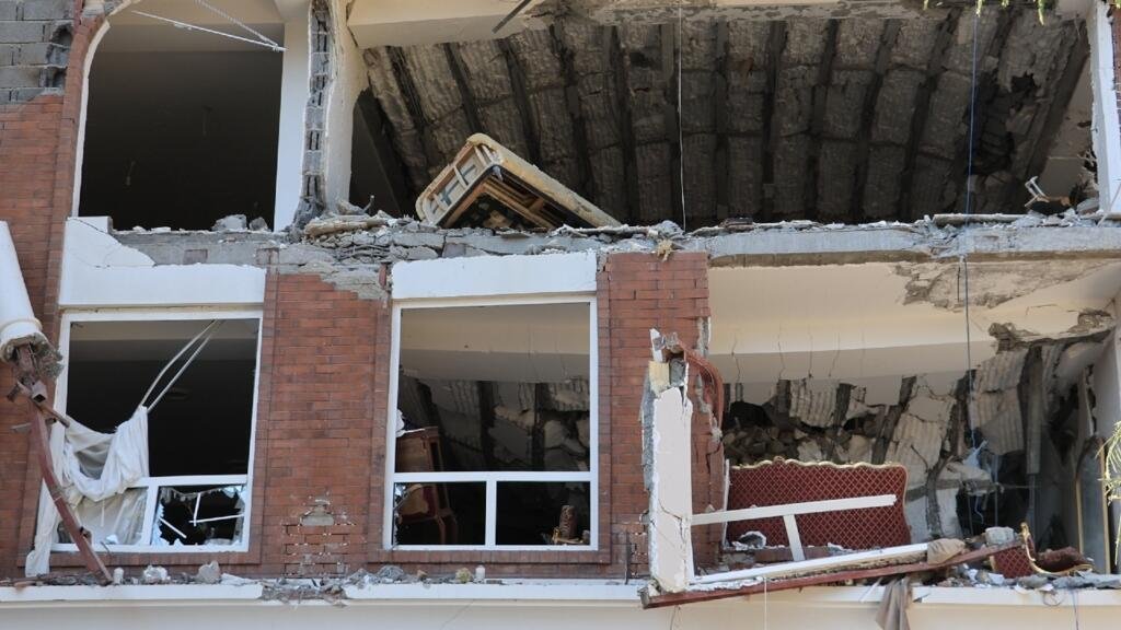 Irán se tensa con una explosión por fuga de gas, mientras ve "progresos" en negociaciones con EE. UU.