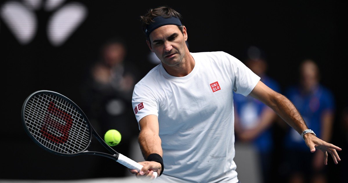 Roger Federer y la magia intacta: primero le ganó al N° 13 del ranking de la ATP y después llenó de elogios a Messi antes del Mundial