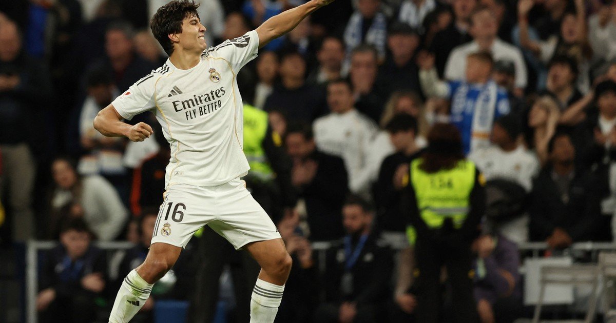 Real Madrid goleó a Betis con un triplete espectacular de Gonzalo García y con un buen regreso de Mastantuono