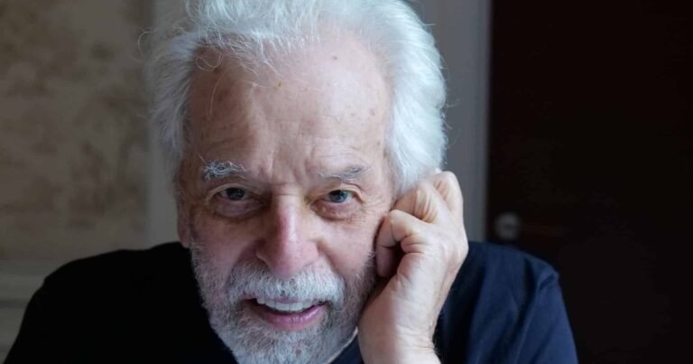 El artista Alejandro Jodorowsky a los 96 años: “Morir no es un dolor, es recuperar lo que uno es”