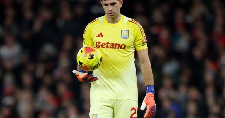 Newcastle vs Aston Villa, EN VIVO, por la Premier League: Dibu Martínez reaparece en el arco para salir de la mala racha y seguir al Arsenal