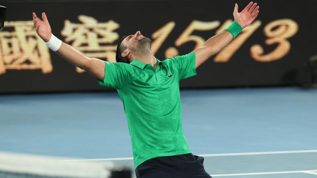 El incombustible Djokovic y Alcaraz se disputarán el título en Australia