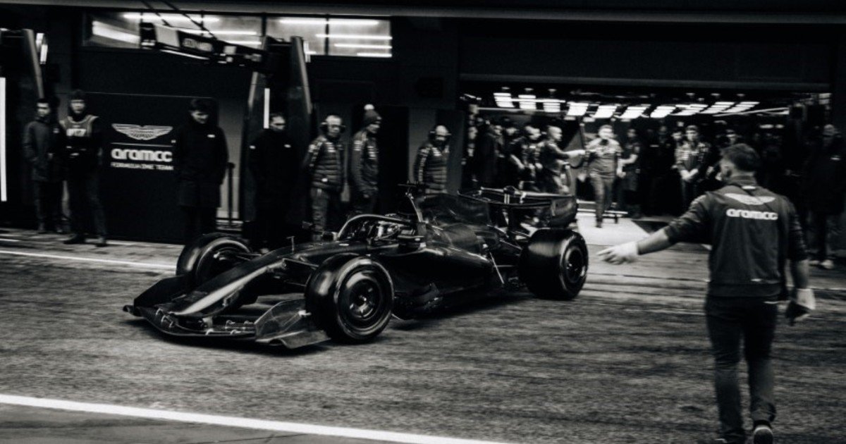 Fórmula 1: sin Colapinto, el Shakedown del jueves en Barcelona mostró el nuevo Aston Martin tipo batimóvil de Fernando Alonso