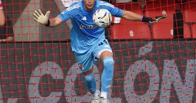 Quién es Santiago Beltrán, el arquero que le puso el cerrojo al arco de River y hace recuperar sin apuro a Franco Armani: "Va a dar que hablar"