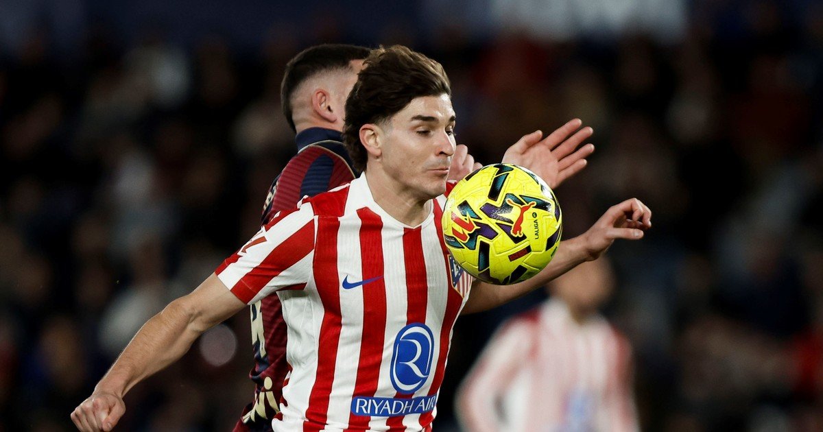 La maldición de Julián Alvarez: ya suma 11 partidos sin convertir en La Liga y arrastra su peor racha goleadora en Europa