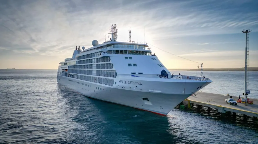 El crucero Silver Whisper arribó a Chubut en su primera visita de la temporada
