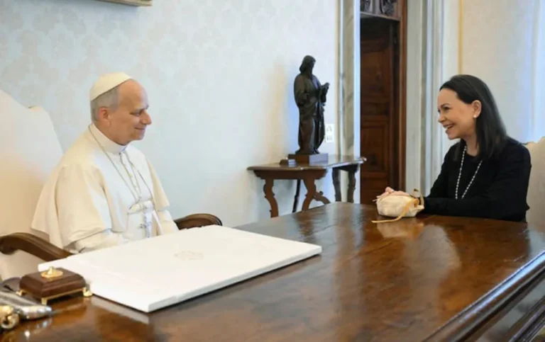 El Papa León XIV recibió a María Corina Machado en el Vaticano