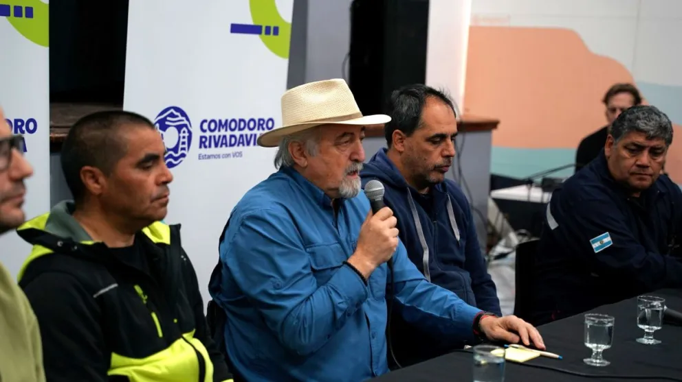 Othar calificó el deslizamiento del cerro Hermitte como "una catástrofe"