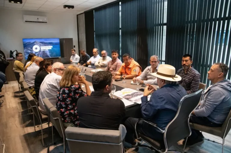 Se conformó el Centro de Monitoreo e Información que evaluará la actividad del Cerro Hermitte