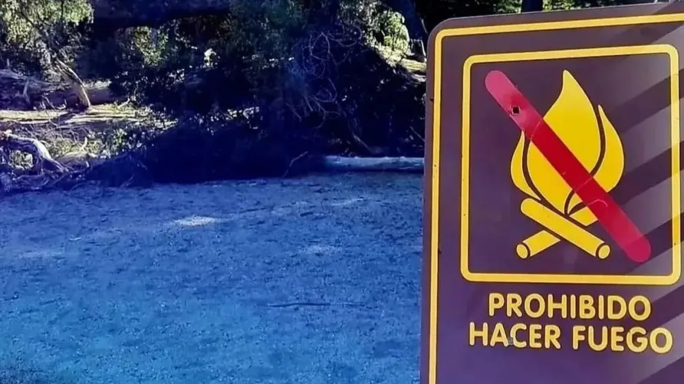 Emergencia ambiental en la cordillera rionegrina: Riesgo "muy alto" de incendios en Bariloche y El Bolsón