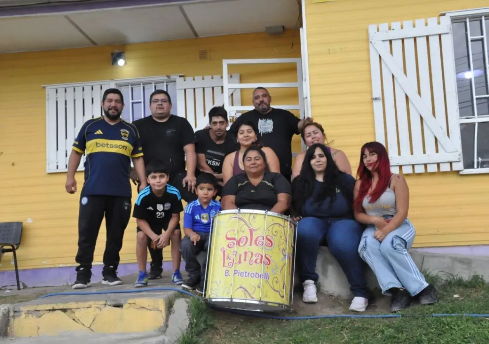 La murga Soles y Lunas del Pietrobelli también se prepara para los carnavales