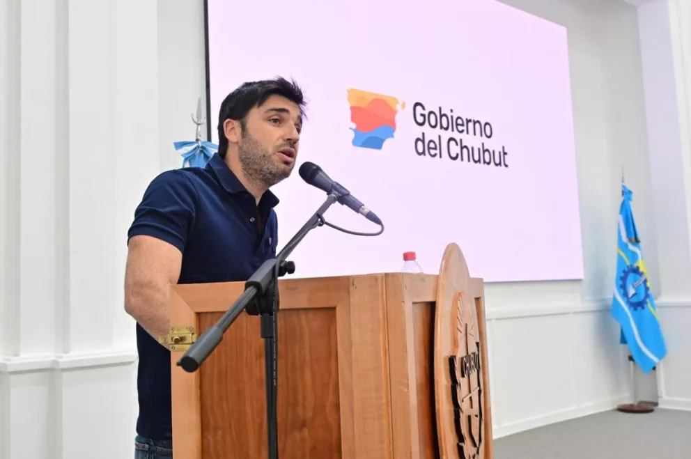 Torres firmó un pacto fiscal y lleva a la Corte el reclamo por la deuda previsional