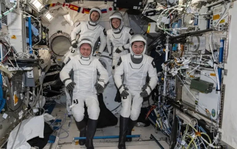 Estación Espacial Internacional: misión finaliza antes de lo previsto por problemas de salud de un astronauta