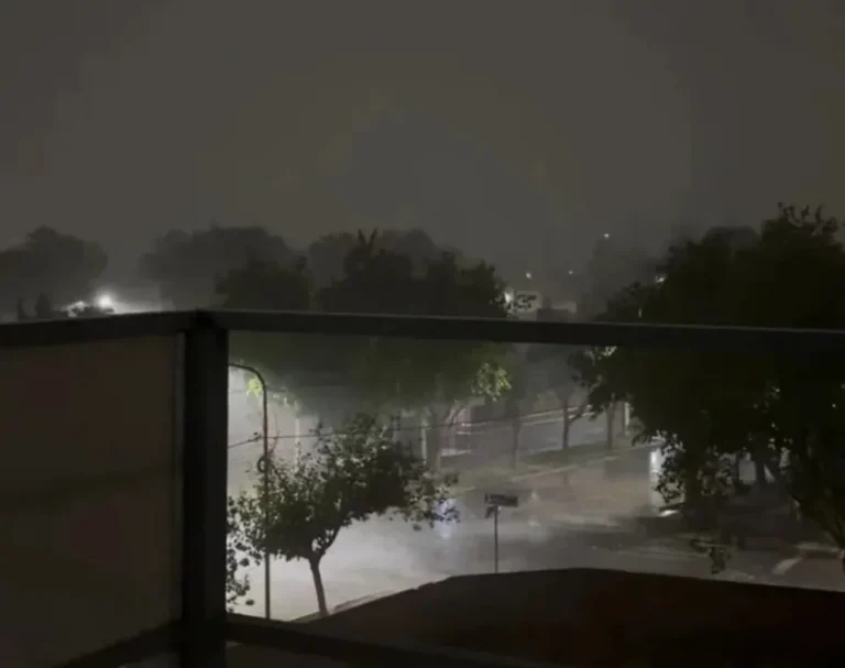 Mendoza, bajo alerta: fuertes lluvias y granizo provocaron daños en viviendas y rutas