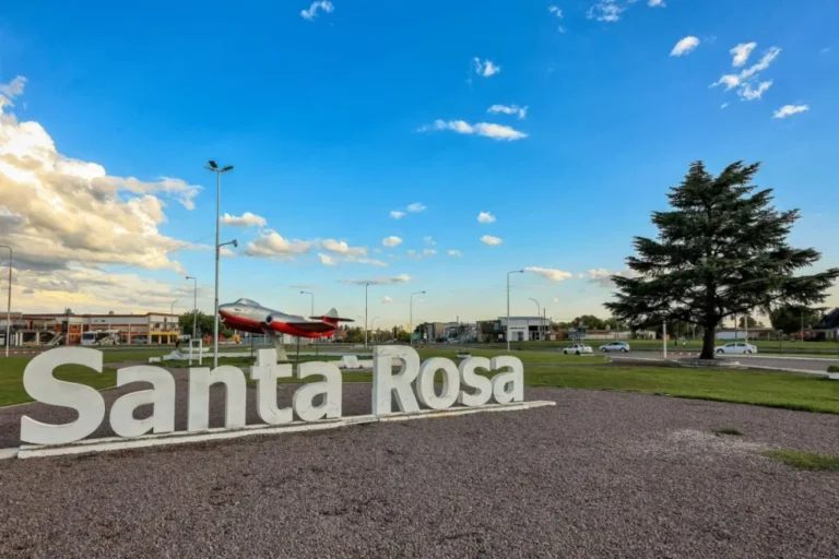 Atrapan en Santa Rosa a un sospechoso de Chubut que era buscado por cinco delitos