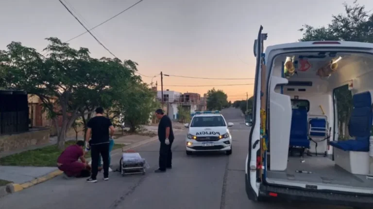 Apuñalaron a un hombre en el abdomen durante la madrugada