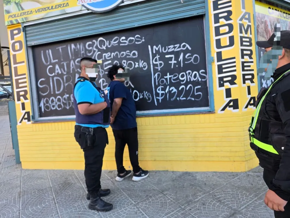 Insultó a policías que realizaban un control, además de intentar agredirlos: fue aprehendido