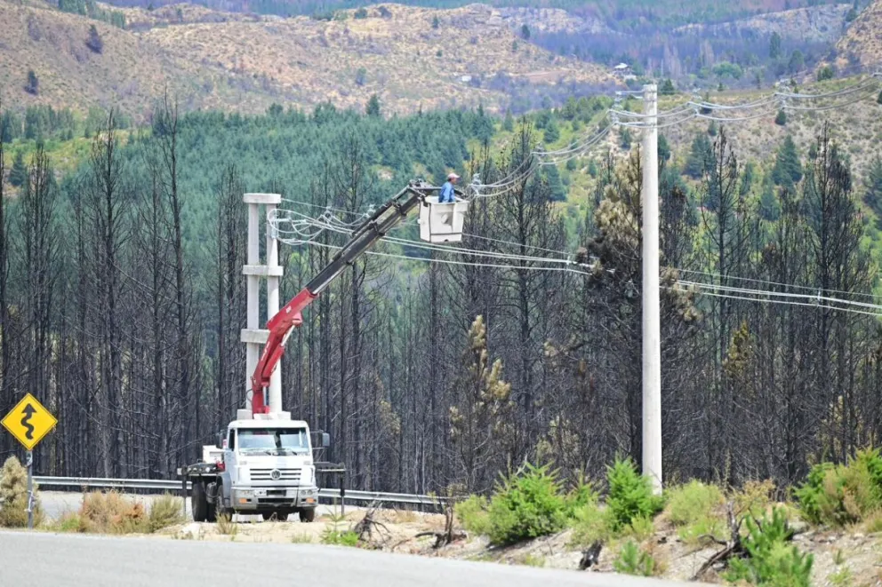 El Gobierno de Chubut restableció el servicio eléctrico en Epuyén y Cholila