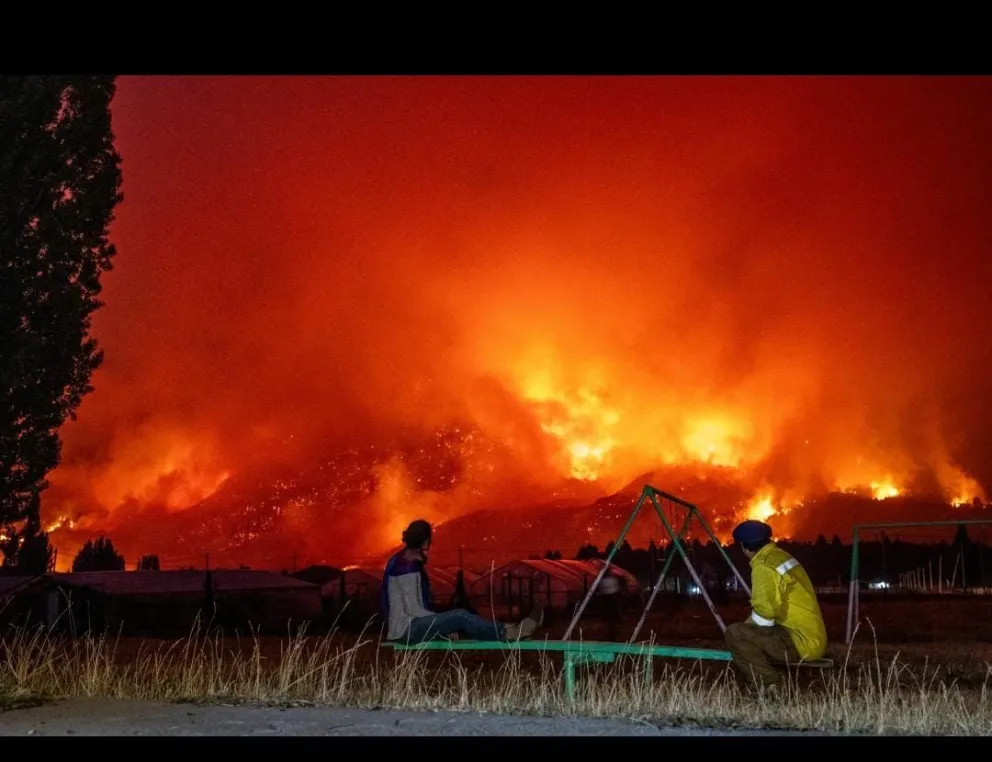 Vecino de Villa Lago Rivadavia narra su experiencia como voluntario contra el incendio en Cholila