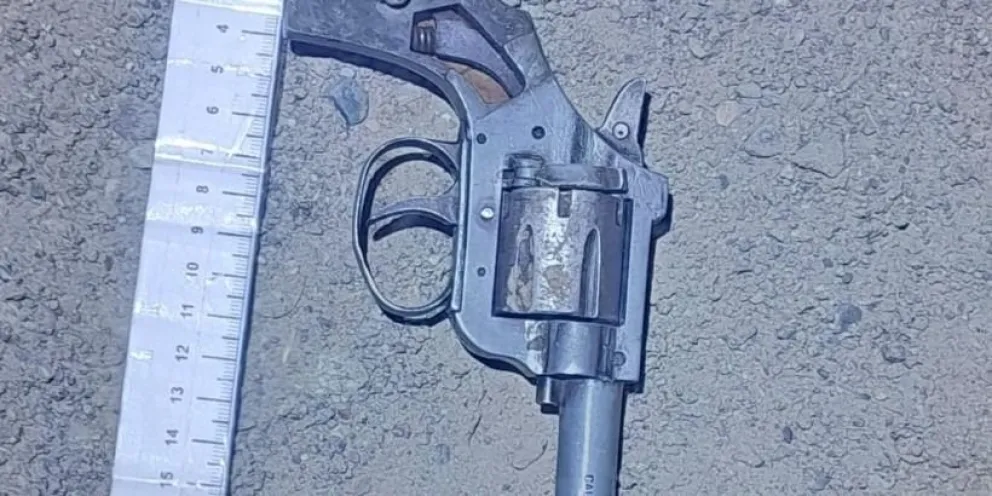 Persecución policial en Bariloche: un detenido y un revólver incautado