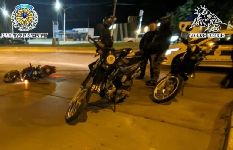 Persecución a joven que evadió un control: manejaba una moto robada