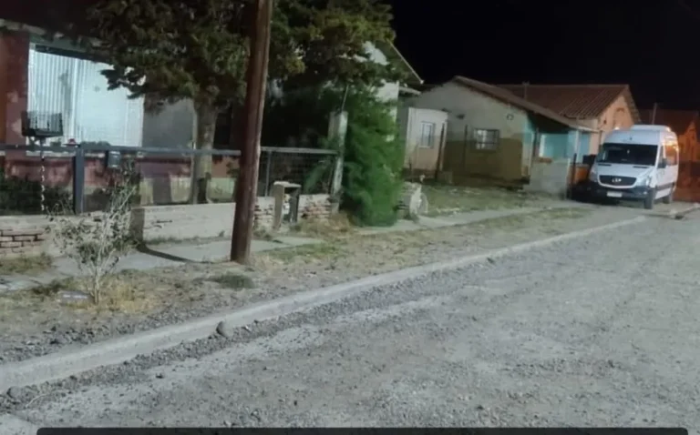 Detienen a dos hombres por robo en barrio Diadema Argentina