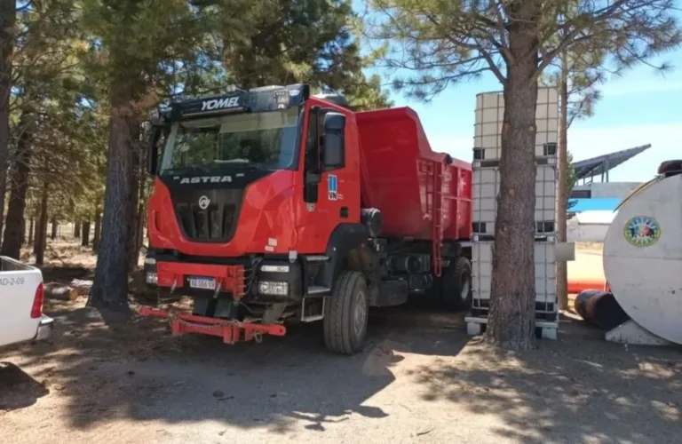 Vialidad Nacional refuerza el combate contra los incendios con camiones cisterna 