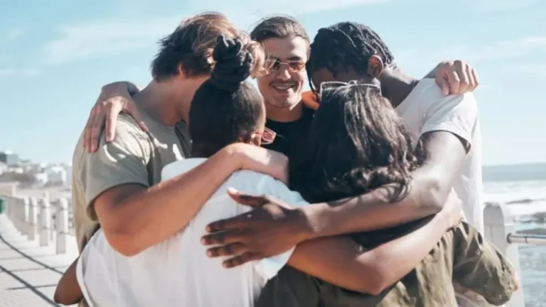 Día Internacional del Abrazo: los beneficios de una muestra de afecto necesaria