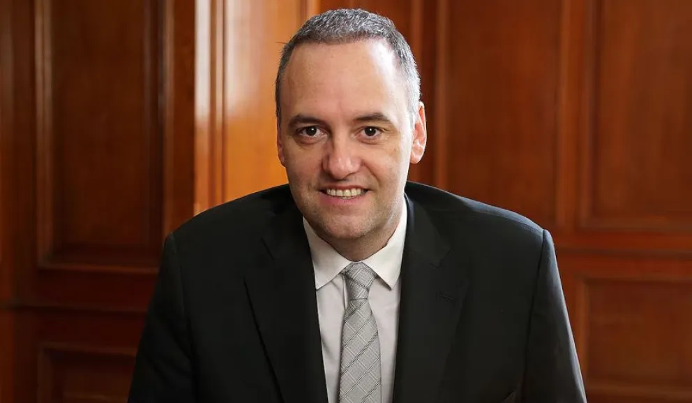 El Gobierno remite al Congreso el DNU que otorga mayores facultades a la SIDE y despierta críticas opositoras