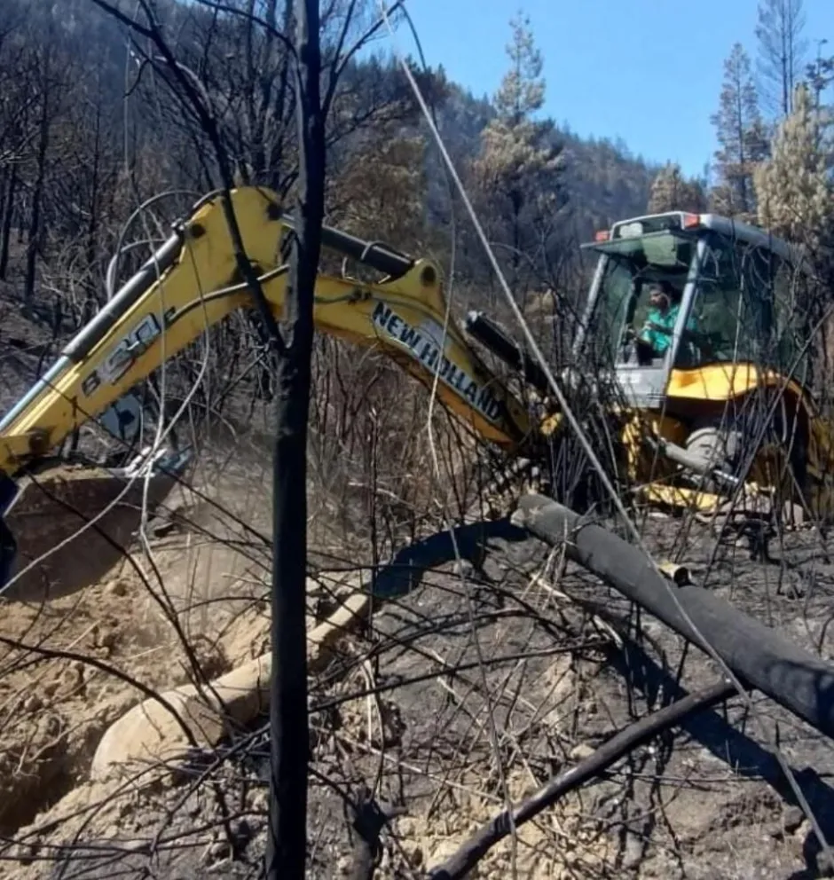 Epuyén: Vialidad Nacional trabaja en la remoción de materiales para restaurar servicios esenciales