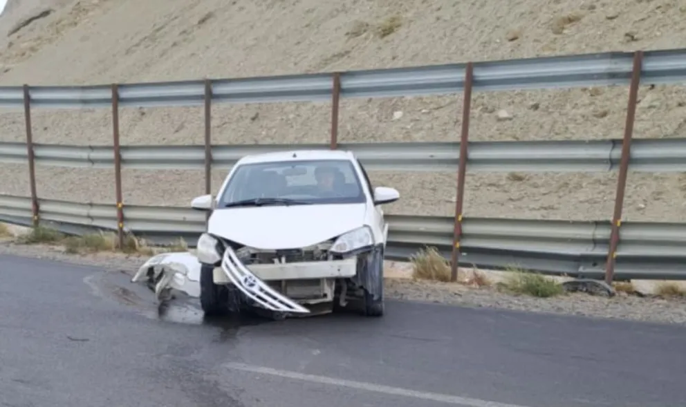 Despiste y choque frente al Cenotafio
