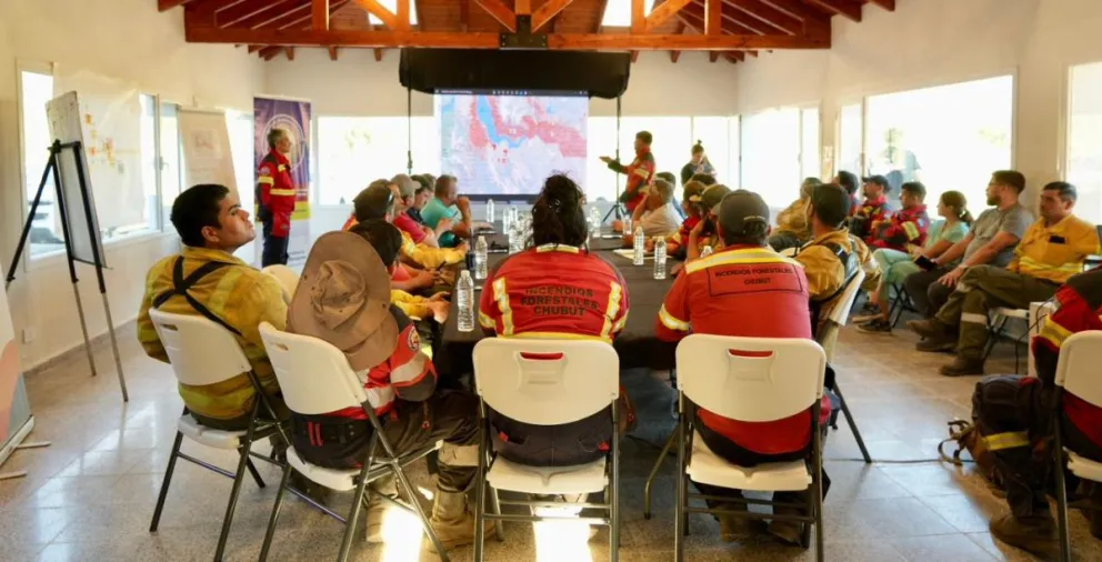 Refuerzan el operativo por nuevos focos activos en la Comarca Andina