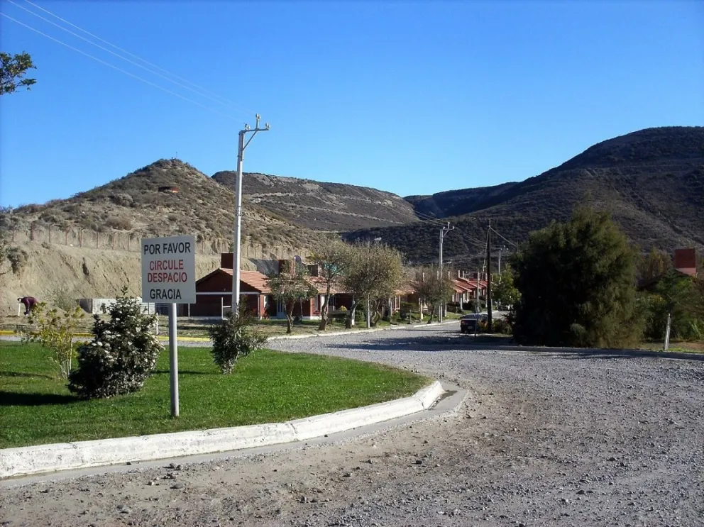 Comodoro: recomiendan la autoevacuación preventiva del barrio Médanos por riesgo geológico