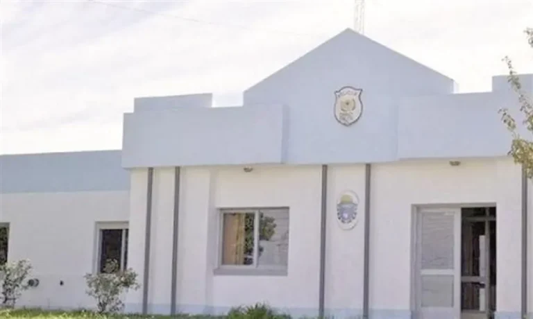 Condenaron a un año y medio de prisión condicional a un policía por el hallazgo de droga en la Comisaría Cuarta