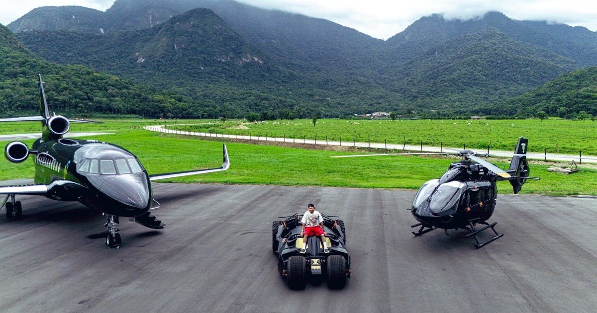 El fetiche de Neymar: el futbolista completó con el "Tumbler" su impresionante colección de vehículos inspirados en Batman