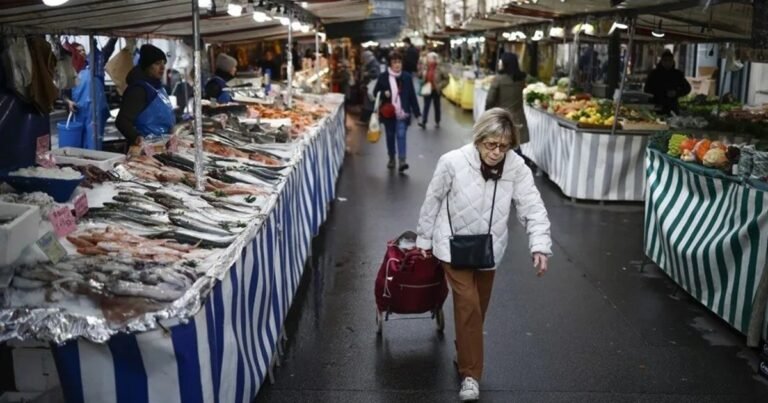 Buscan que los mercadillos franceses sigan el camino de la baguette y sean patrimonio de la Unesco