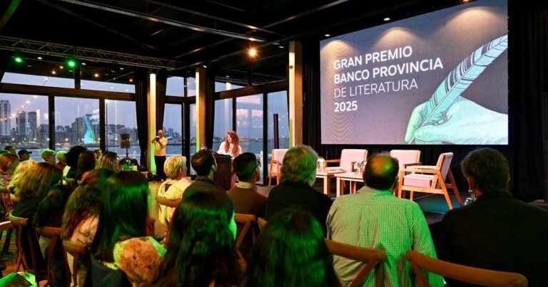 Gran Premio de Literatura: presentaron el libro de los autores reconocidos por el Banco Provincia
