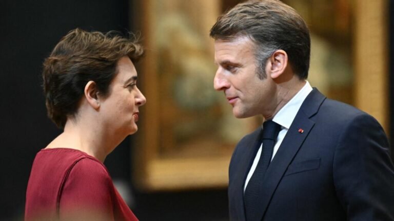 Emmanuel Macron acepta la dimisión de la directora del Louvre, Laurence des Cars