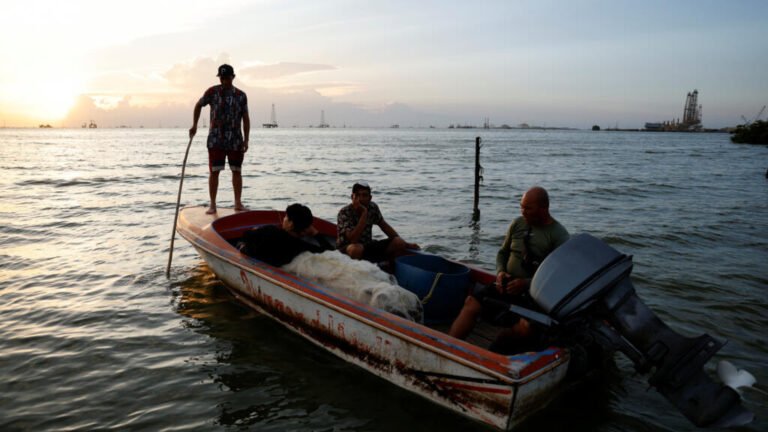 “Matanzas por deporte y asesinatos por teatro”: pescadores del Caribe en jaque ante ataques de Trump