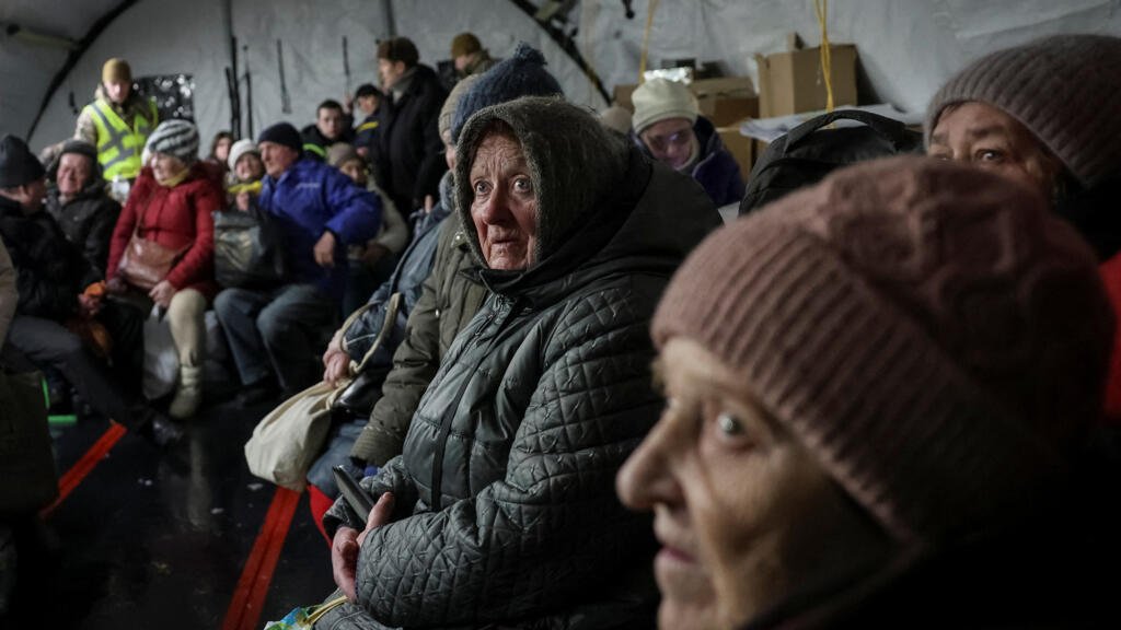Cuatro años de guerra en Ucrania: la vida cotidiana como frío campo de batalla