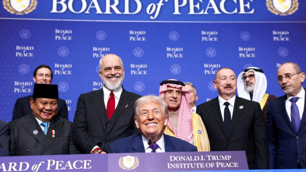 El debut de la Junta de Paz de Trump: una promesa millonaria para Gaza, dudas sobre la ONU y división en la UE