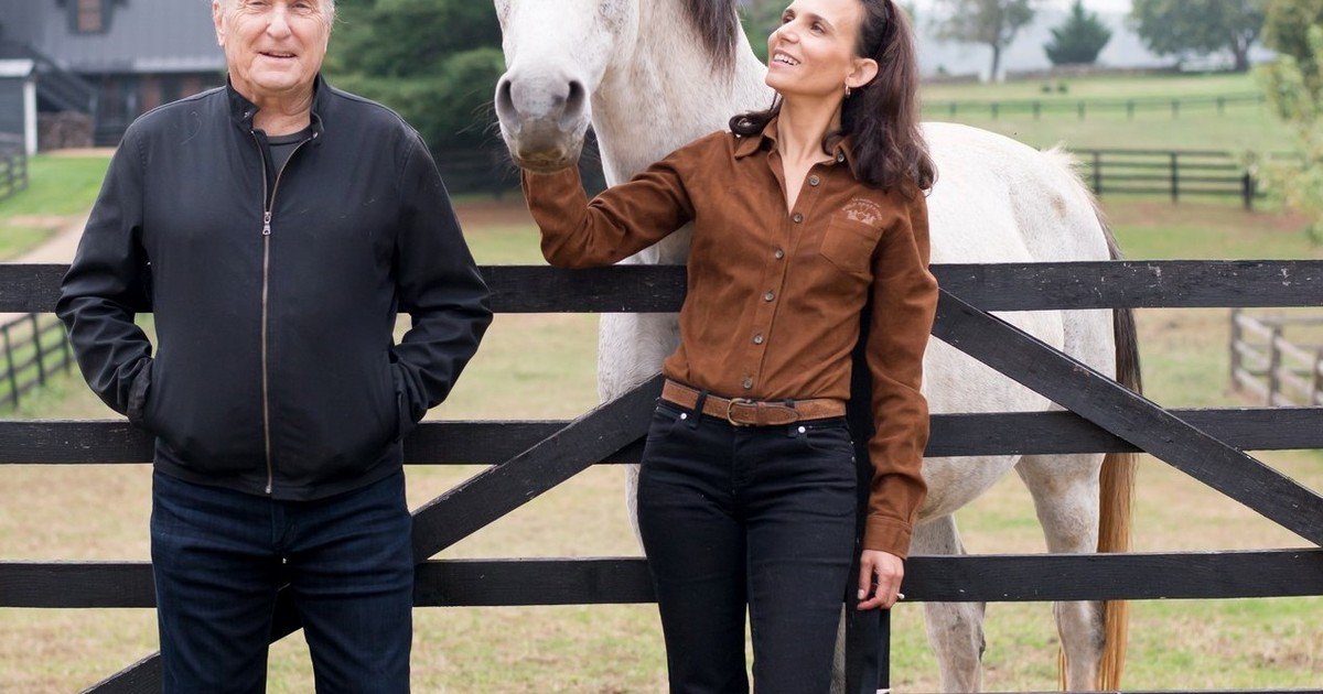 "Para mí, lo era todo": el sentido mensaje con el que Robert Duvall fue despedido por su esposa, la argentina Luciana Duvall