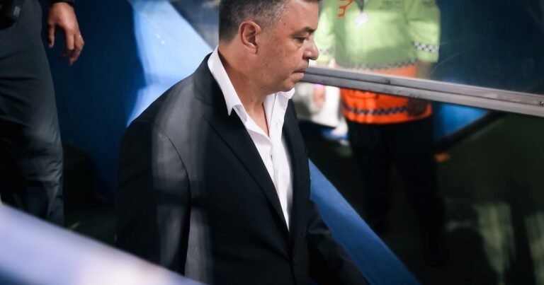 Marcelo Gallardo se bajó con tristeza de un barco que no podía dominar